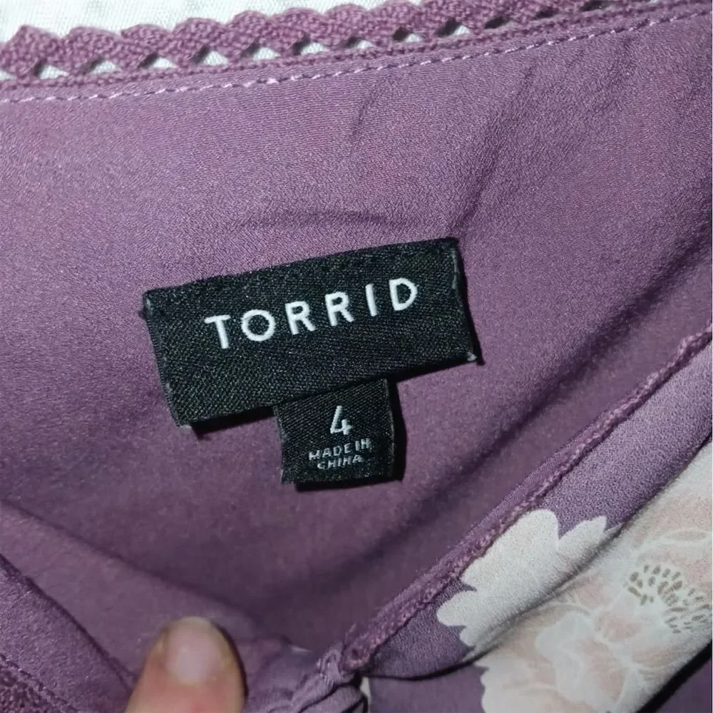 Torrid Floral Purple Women's Top - Picture 5 of 6